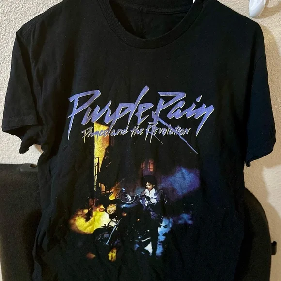 Hot Topic Black Purple Rain Tee - Picture 2 of 4